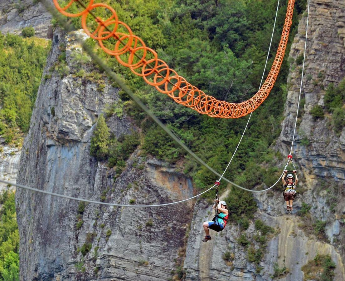 Edif. La Corona El Pueyo de Jaca Exteriér fotografie